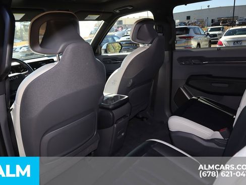 Used 2024 Kia EV9 GT-Line image 18