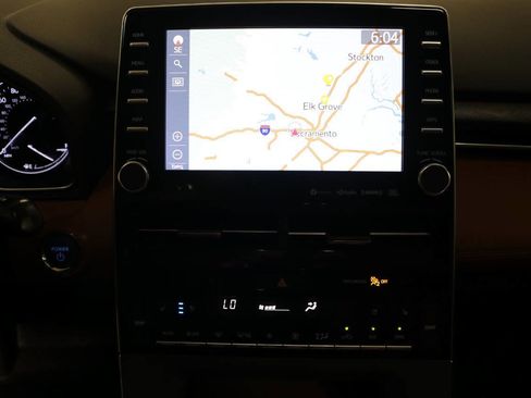 Used 2021 Toyota Avalon Limited w/ Advanced Safety Package FWD image 26