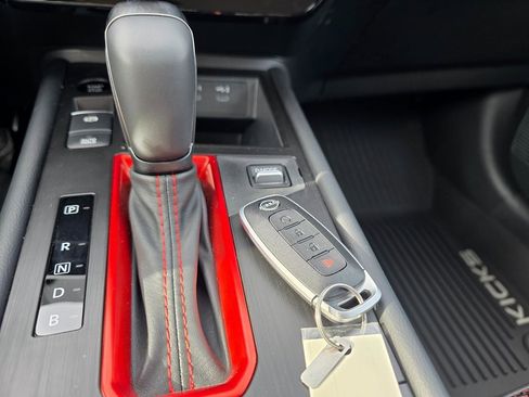 New 2026 Nissan Kicks SR image 24