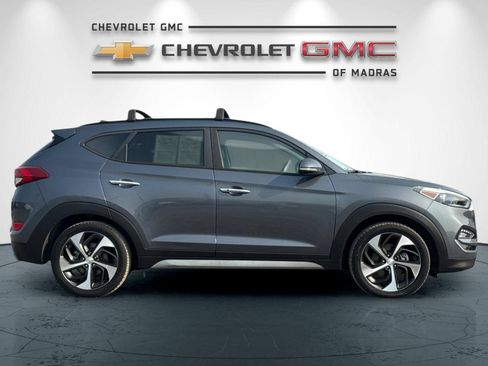 Used 2017 Hyundai Tucson Limited w/ Limited Ultimate Package 03 FWD image 2