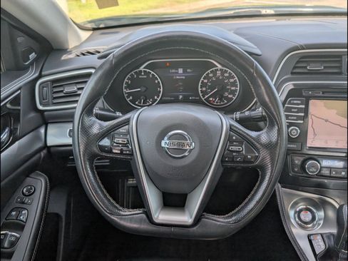 Used 2020 Nissan Maxima 3.5 SL w/ Floor Mat Group FWD image 13