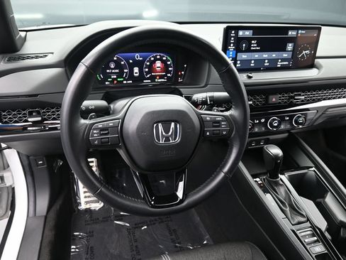 Used 2024 Honda Accord Sport image 23