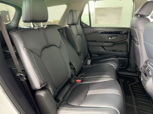 New 2025 Honda Pilot EX-L image 28