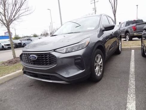 Used 2024 Ford Escape Active image 1