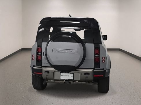 Used 2024 Land Rover Defender 110 X-Dynamic SE AWD/4WD image 6
