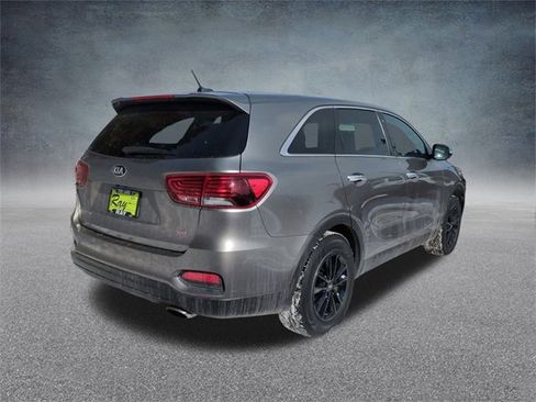 Used 2019 Kia Sorento LX image 9