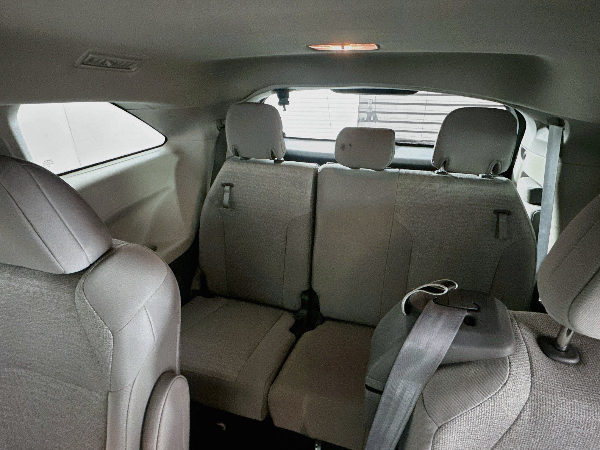 Used 2024 Toyota Sienna LE FWD image 29