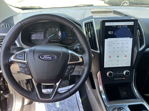 Used 2024 Ford Edge Titanium AWD/4WD image 12