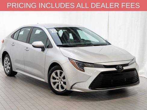 Used 2025 Toyota Corolla LE FWD image 1