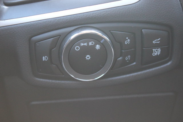 Used 2024 Ford Edge SEL w/ Convenience Package AWD/4WD image 19