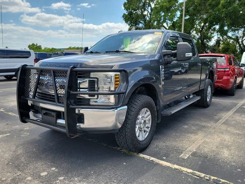 Used 2018 Ford F250 XL w/ STX Appearance Package image 3