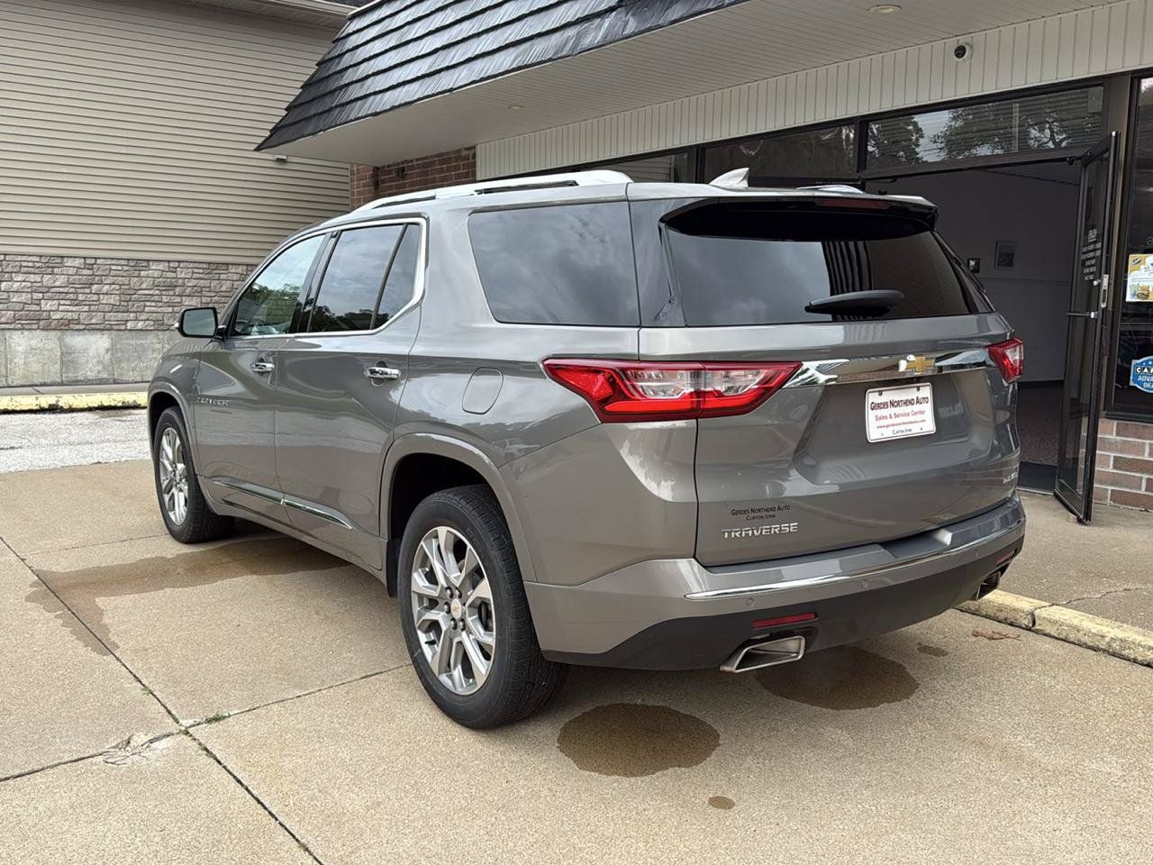 Used 2019 Chevrolet Traverse Premier FWD image 5