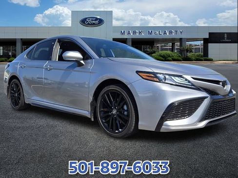 Used 2024 Toyota Camry XSE FWD image 7