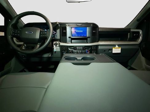 New 2026 Ford F450 XL w/ XL Chrome Package image 7
