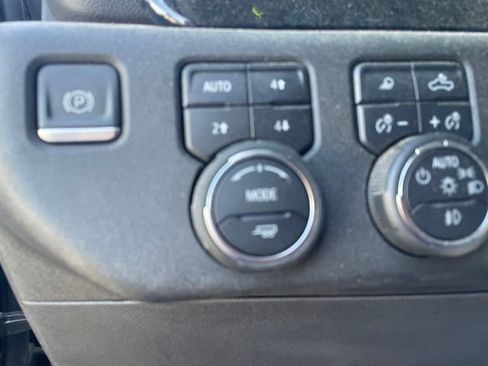 Used 2024 Chevrolet Silverado 1500 LTZ AWD/4WD image 17