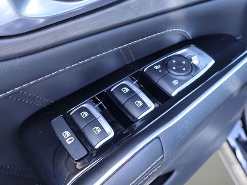 Used 2024 Kia Sorento SX AWD/4WD image 12