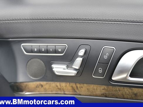 Used 2015 Mercedes-Benz SL 400 image 32