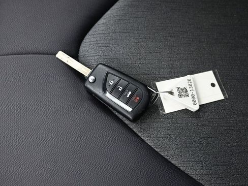 Used 2024 Toyota Camry LE image 27