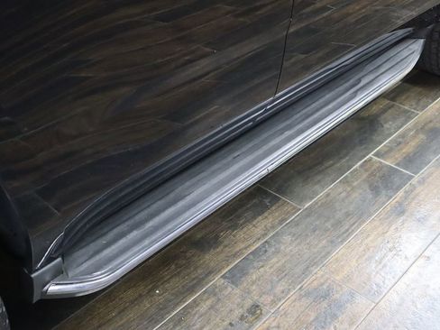 Used 2015 GMC Yukon SLT w/ HD Trailering Package image 27