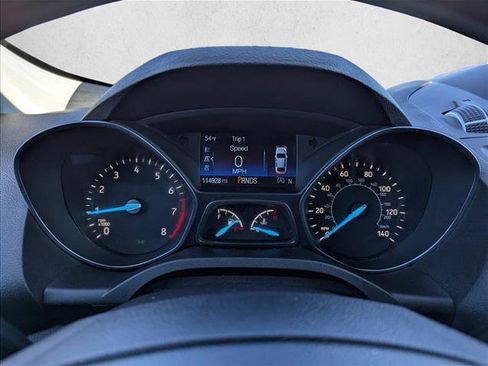 Used 2019 Ford Escape SE image 12