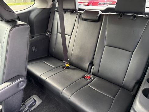 Used 2026 Toyota Highlander XLE AWD/4WD image 23