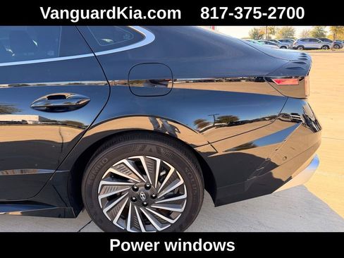 Used 2025 Hyundai Sonata Limited image 9