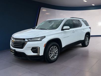 Used 2023 Chevrolet Traverse LT