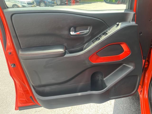Used 2025 Nissan Frontier PRO-4X w/ Interior Protection Package AWD/4WD image 13