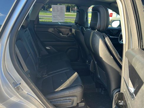 Used 2020 Lincoln Corsair AWD w/ Premium Package image 11