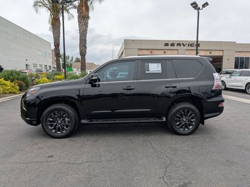 Used 2021 Lexus GX 460 Premium w/ Premium Package image 9