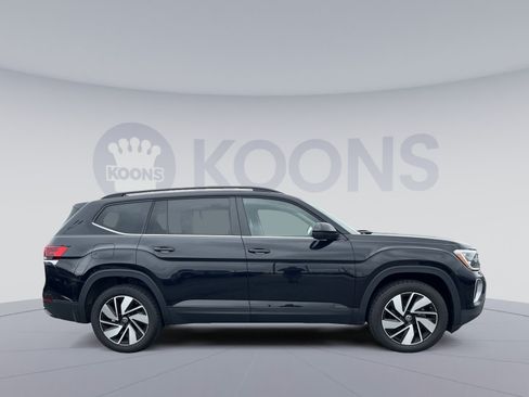 Used 2024 Volkswagen Atlas SE AWD/4WD image 8