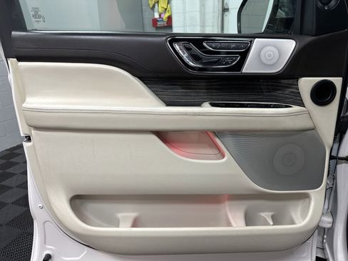 Used 2019 Lincoln Navigator L Black Label w/ Cargo Package image 18