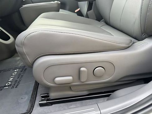 New 2026 Hyundai Ioniq 5 SEL image 13