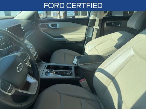 Certified 2023 Ford Explorer XLT w/ Equipment Group 202A image 3