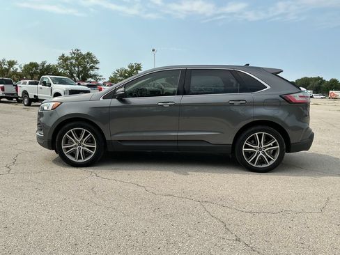 Used 2022 Ford Edge Titanium w/ Class II Trailer Tow Package AWD/4WD image 2