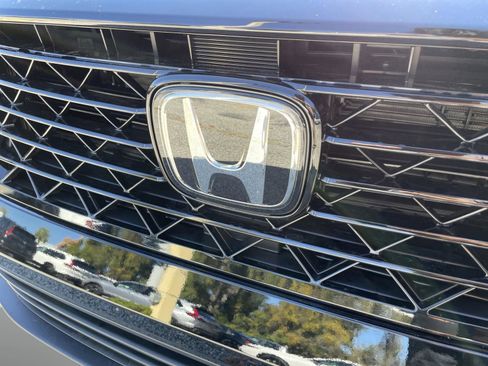 New 2025 Honda Accord Sport image 27