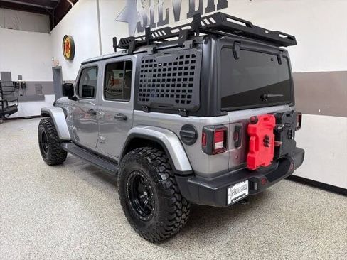 Used 2020 Jeep Wrangler Unlimited Sahara AWD/4WD image 7