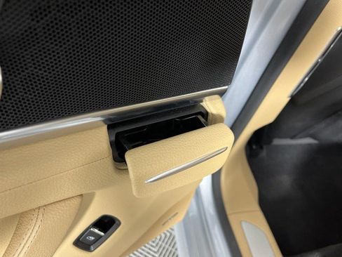Used 2015 Porsche Panamera w/ Premium Package Plus RWD image 39
