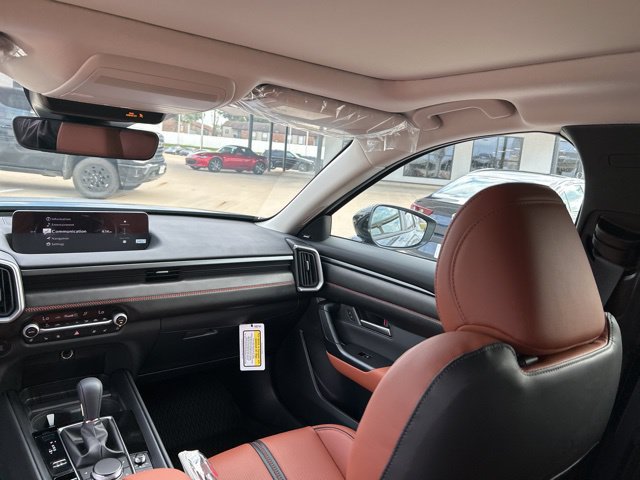 Used 2025 MAZDA CX-50 Meridian Edition w/ Weather Package AWD/4WD image 38