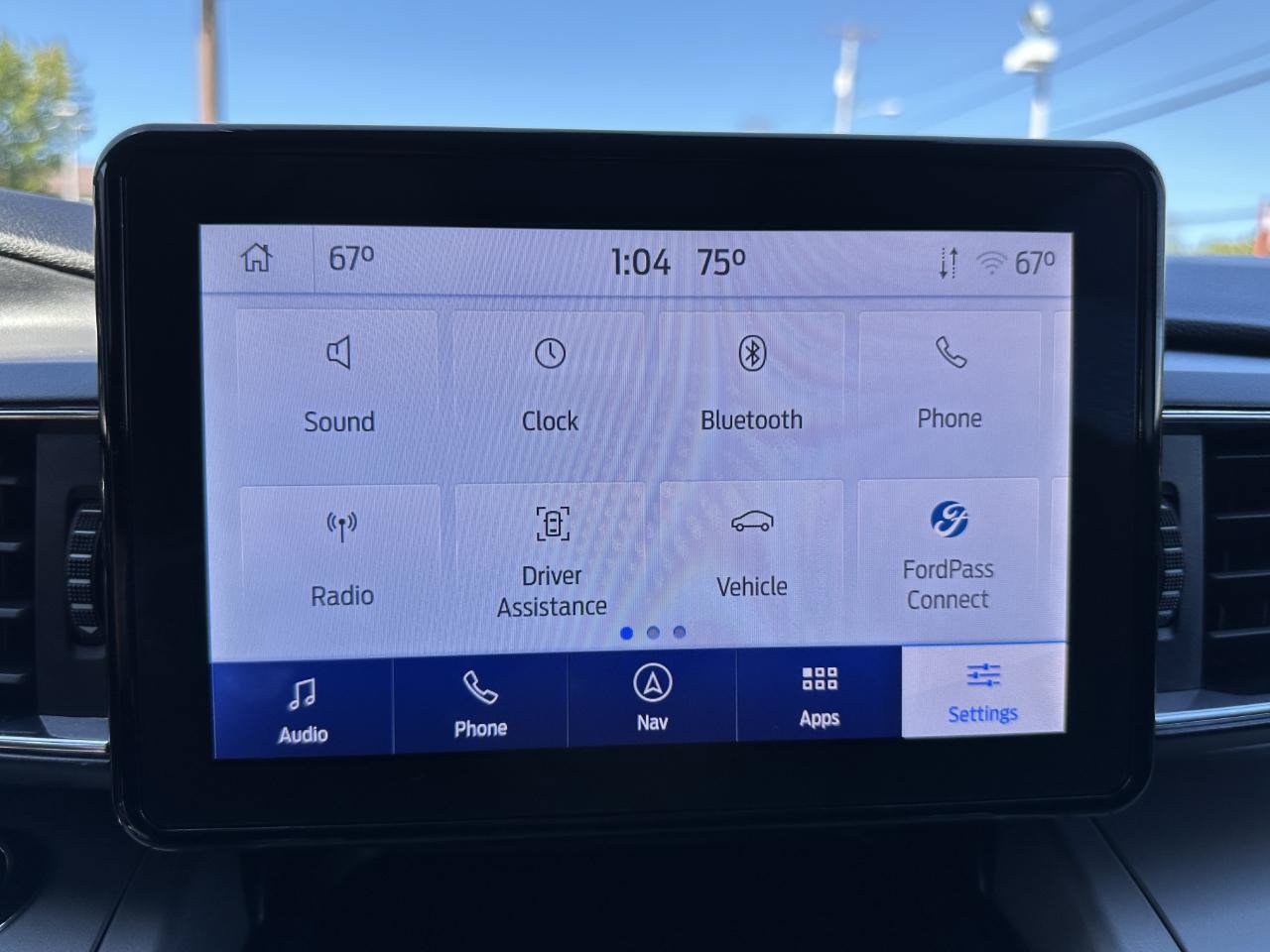 Used 2022 Ford Explorer XLT w/ Equipment Group 202A AWD/4WD image 70