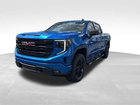 Used 2023 GMC Sierra 1500 Elevation w/ X31 Off-Road Package AWD/4WD image 3
