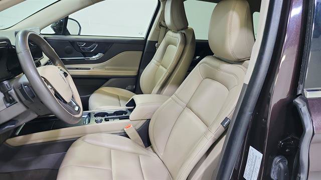 Used 2023 Lincoln Corsair FWD image 11