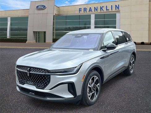 New 2025 Lincoln Nautilus Premier w/ Equipment Group 102A image 3