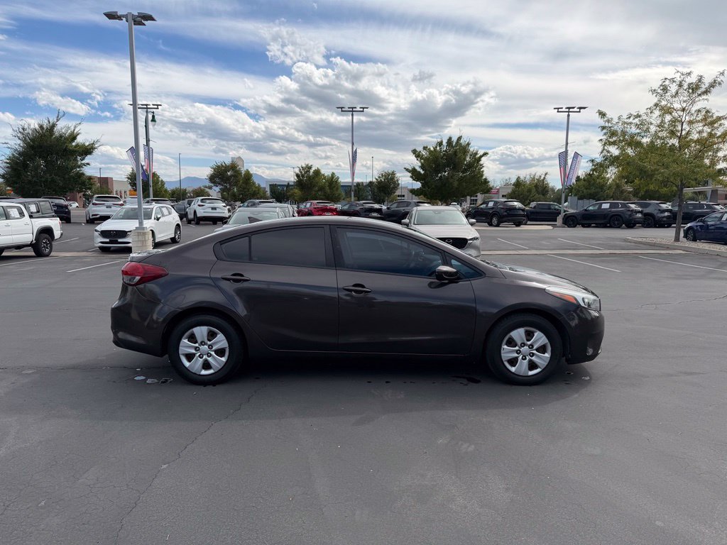 Used 2017 Kia Forte LX FWD image 11