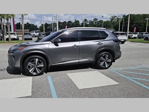 Used 2025 Nissan Rogue SL w/ SL Premium Package AWD/4WD image 25