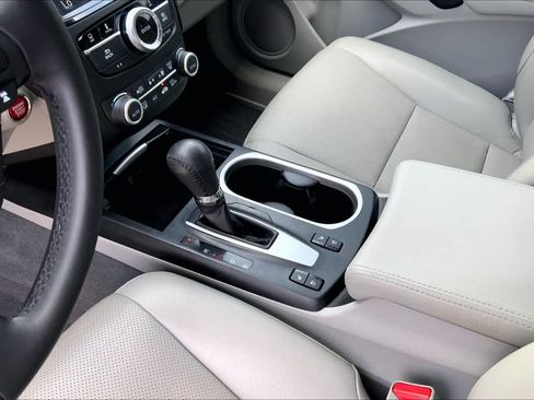 Used 2018 Acura RDX w/ Advance Package FWD image 17