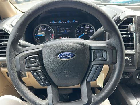 Used 2017 Ford F250 XLT w/ XLT Value Package AWD/4WD image 16
