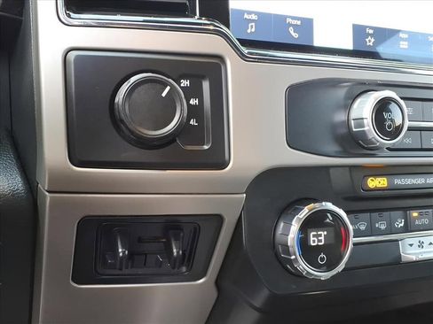 Used 2022 Ford F350 Lariat AWD/4WD image 11