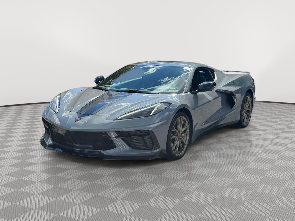 Used 2025 Chevrolet Corvette Stingray Preferred Cpe w/ Z51 Performance Package RWD image 3