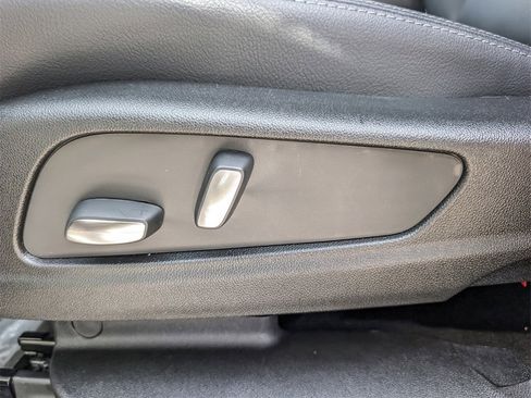 New 2026 Cadillac XT5 Luxury image 12